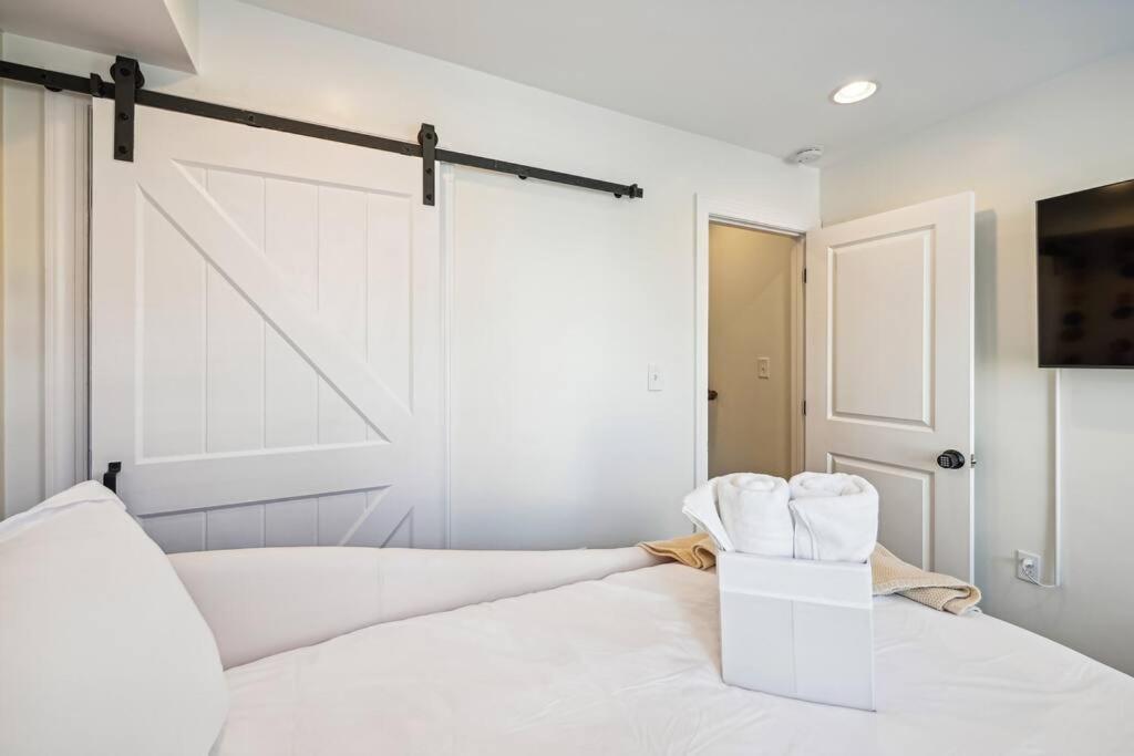 Federal Hill Luxury + City Charm Балтимор Екстериор снимка